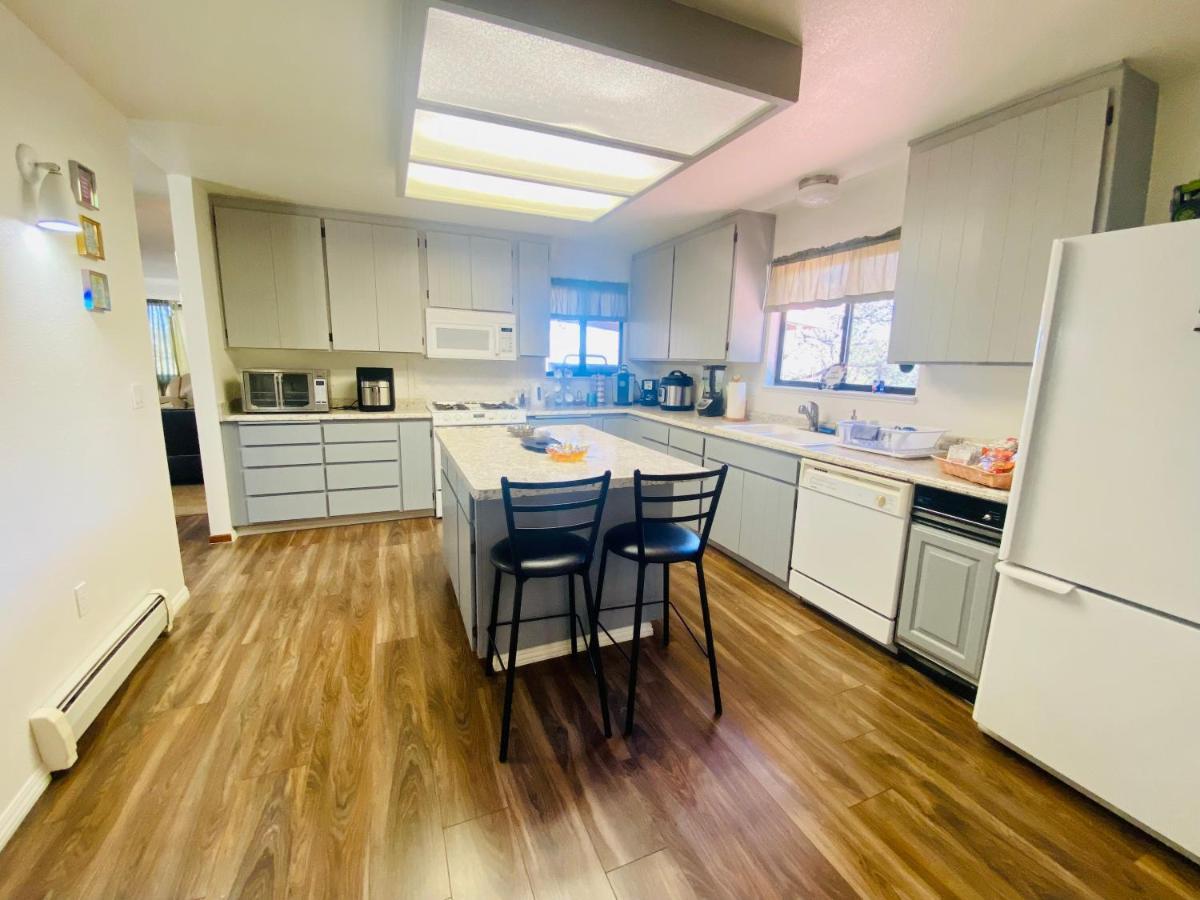 Family Friendly, 3 Bedroom House, With King Bed For Up To 15 - Bbq - Internet - Jet Tub Auburn Extérieur photo
